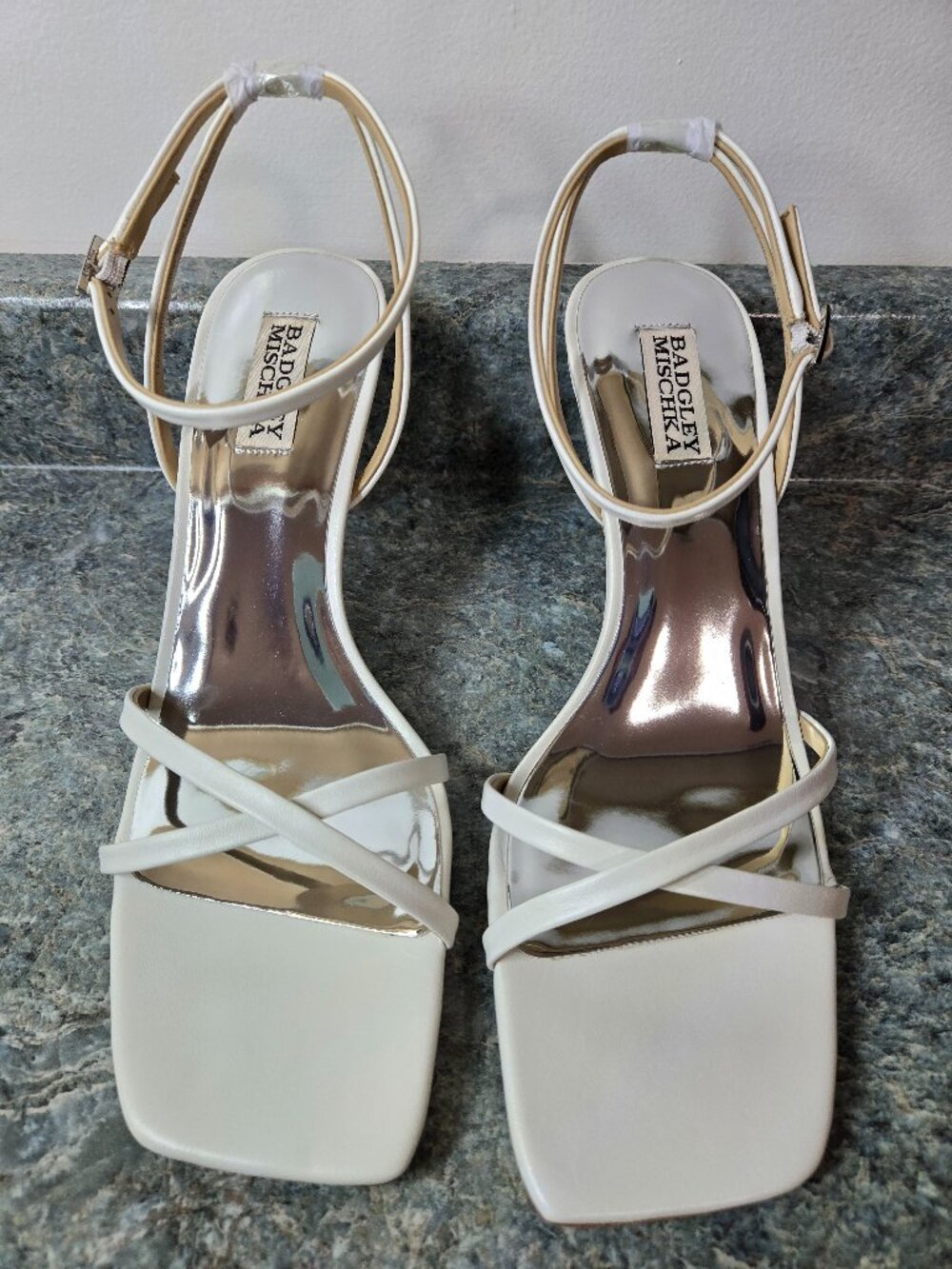 Badgley Mischka Callie Women's White Beaded Heeled Sandals Size 10 – Elegant